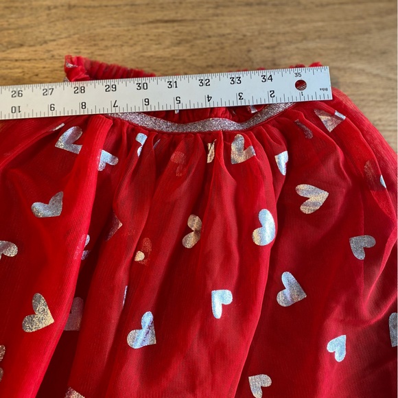 Cat and Jack Silver Metallic Heart Red Tulle Skirt Girls 6/6x Preloved - Picture 5 of 6